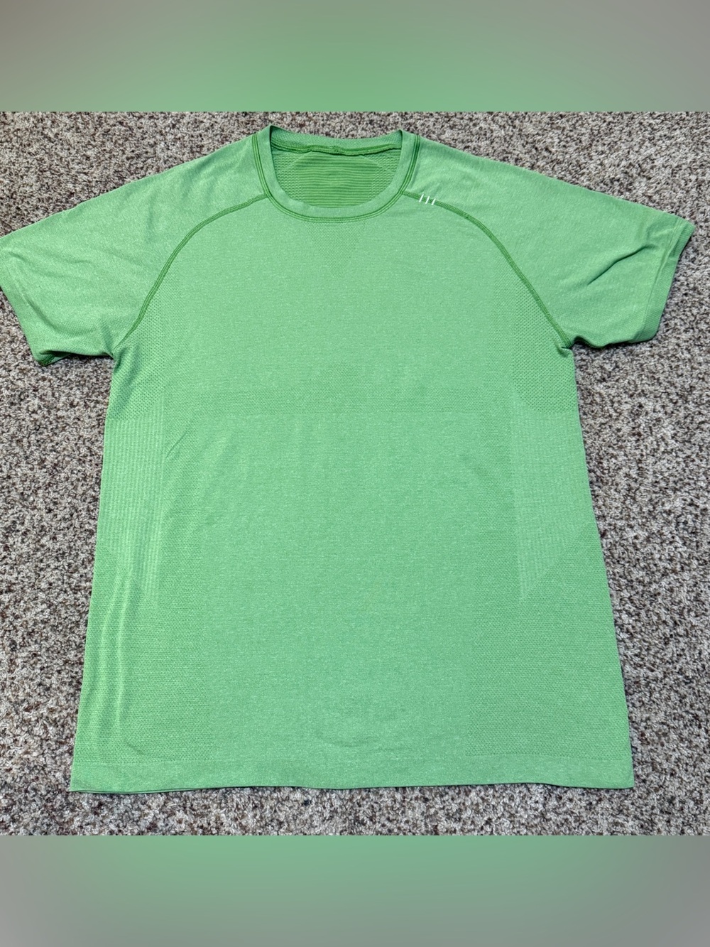 lululemon athletica Metal Vent Tech Short Sleeve Tee - Green Mens Medium